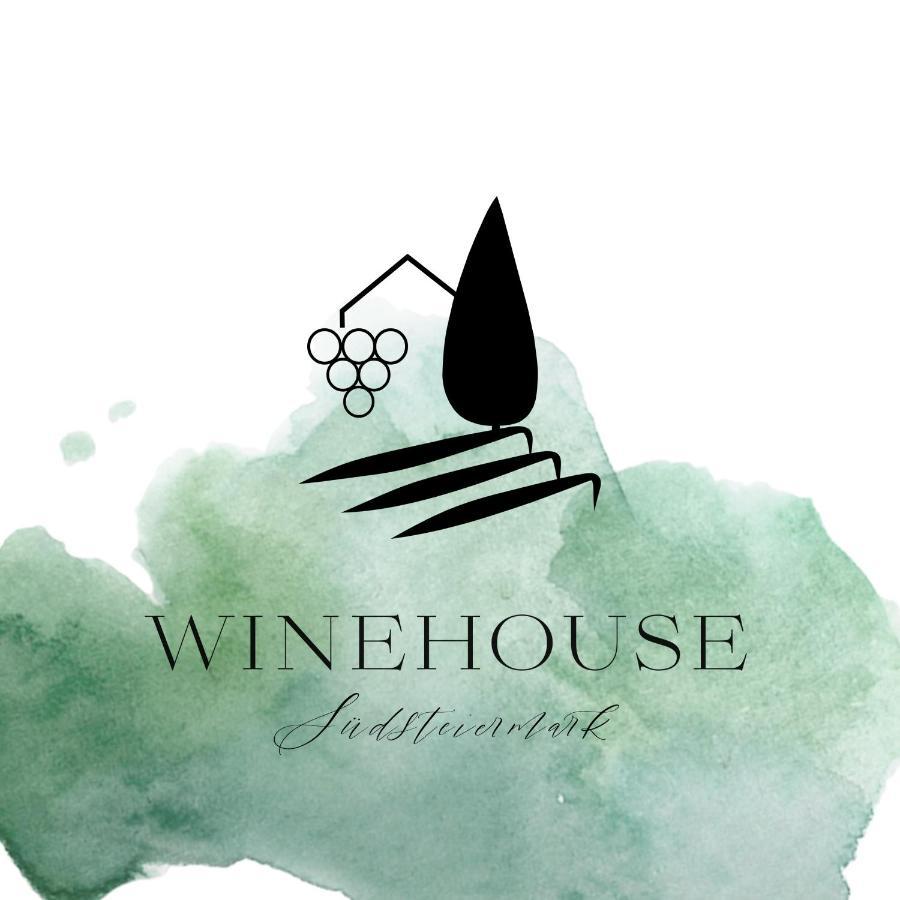 Вилла Winehouse Living Лойчах Экстерьер фото